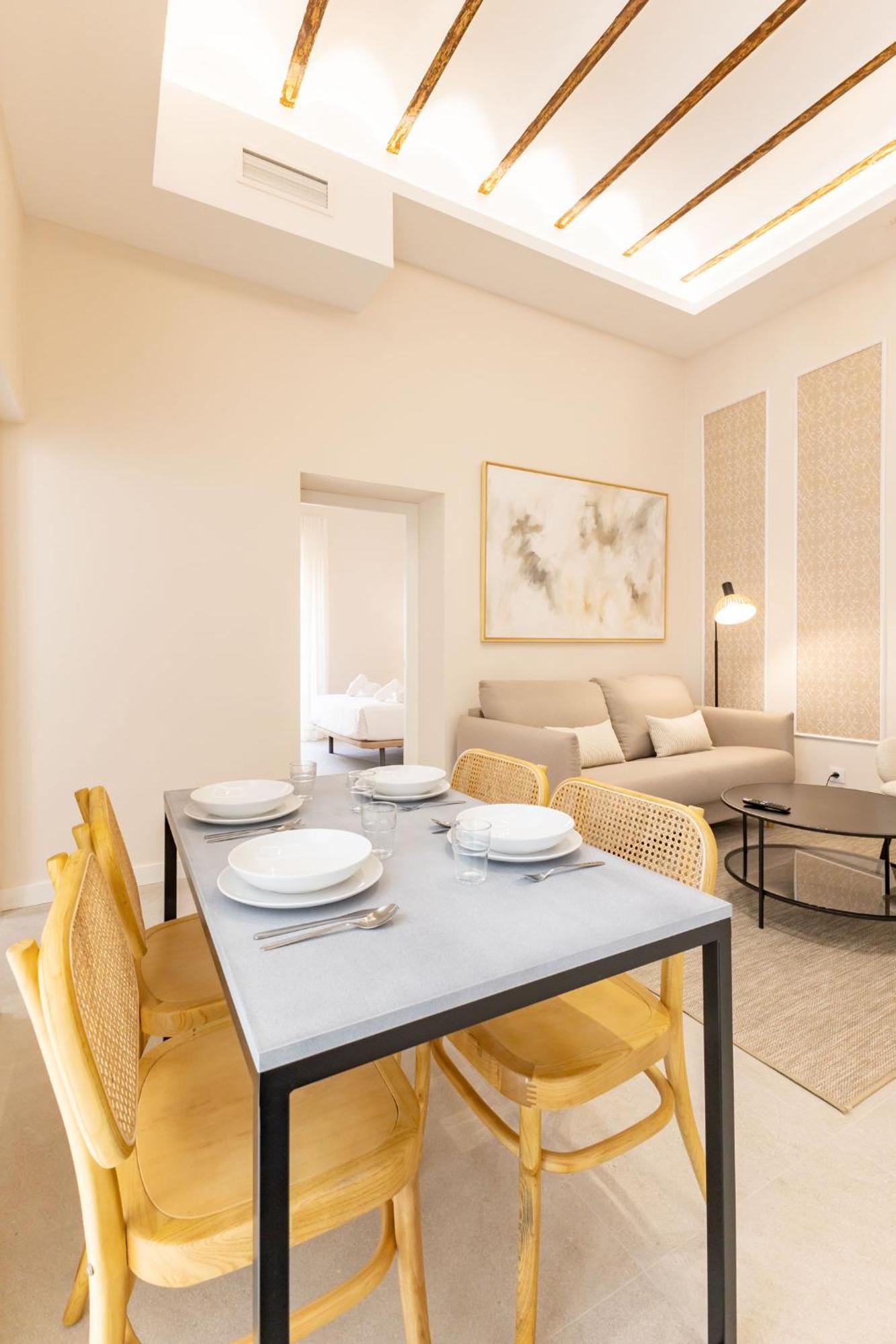 Rt41 Triana Deluxe Daire Sevilla Oda fotoğraf