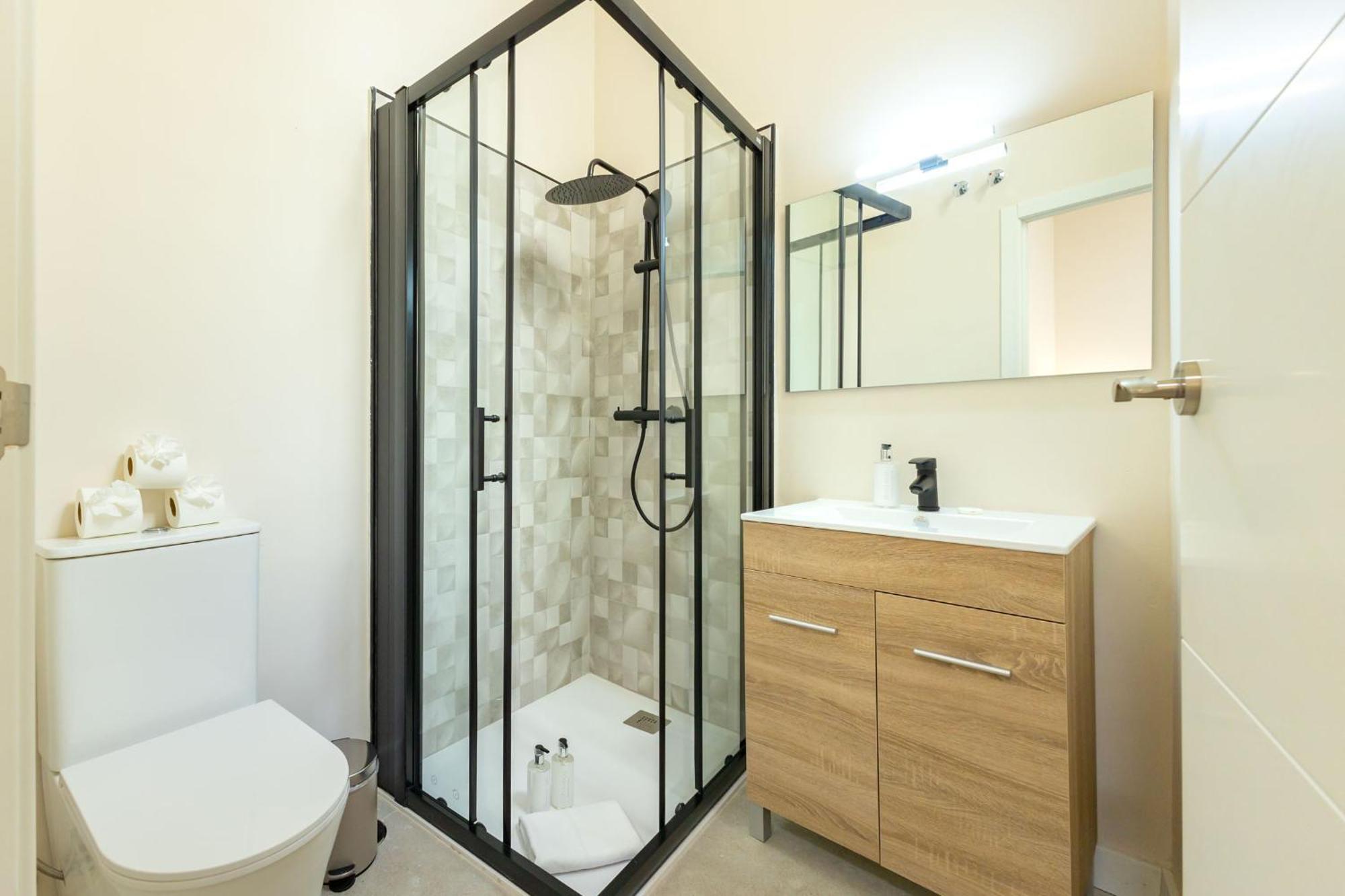 Rt41 Triana Deluxe Daire Sevilla Oda fotoğraf